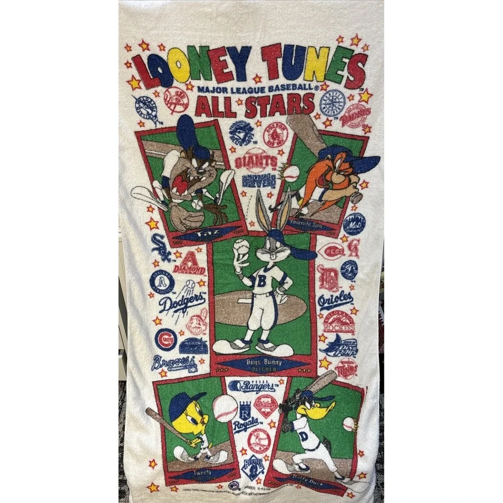 VTG Looney Tunes Major League Baseball All-Stars beach towel W/Cleveland Indian